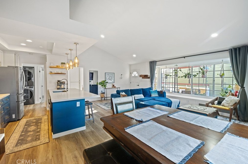 1866 Raymond Ave, Long Beach, CA 90755-7702