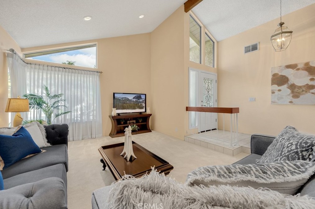 2758 Larkspur Ave, Brea, CA 92821-4741