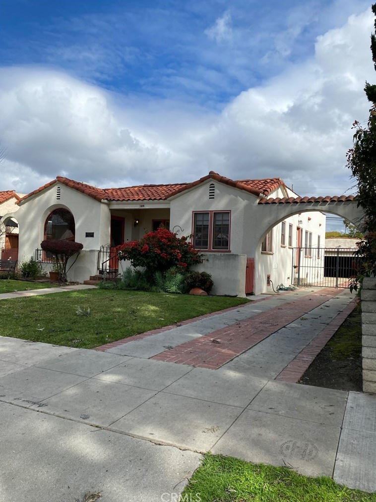 3614 Brayton Ave, Long Beach, CA 90807-4208