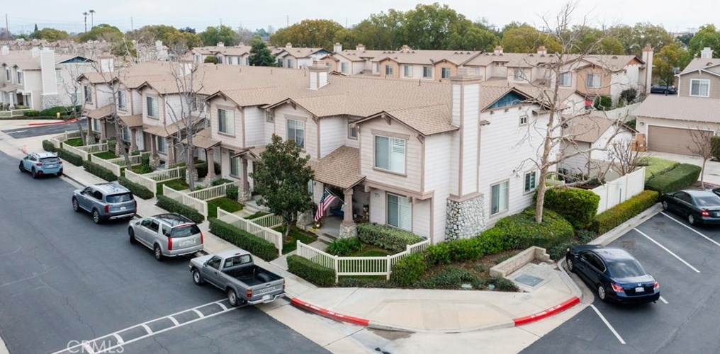 880 Chestnut St, Anaheim CA  92805-4163 exterior