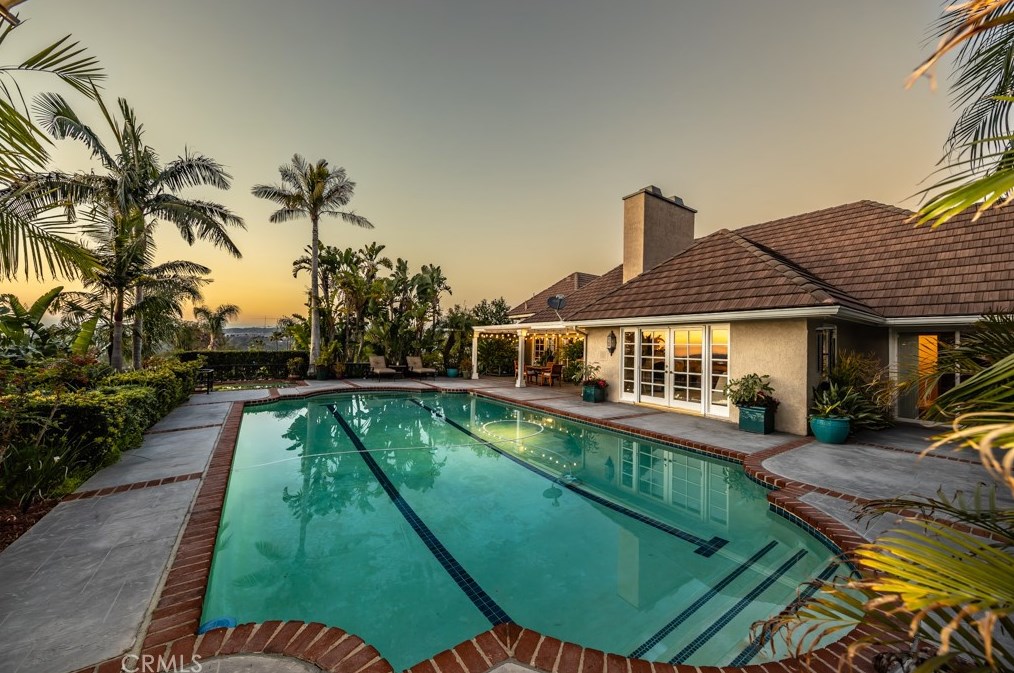 255 Owens Dr, Anaheim CA  92808-1327 exterior