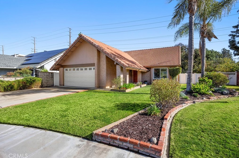 7670 E Woodsboro Ave, Anaheim, CA 92807