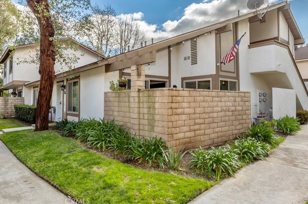 1750 N Willow Woods Dr #a, Anaheim, CA 92807