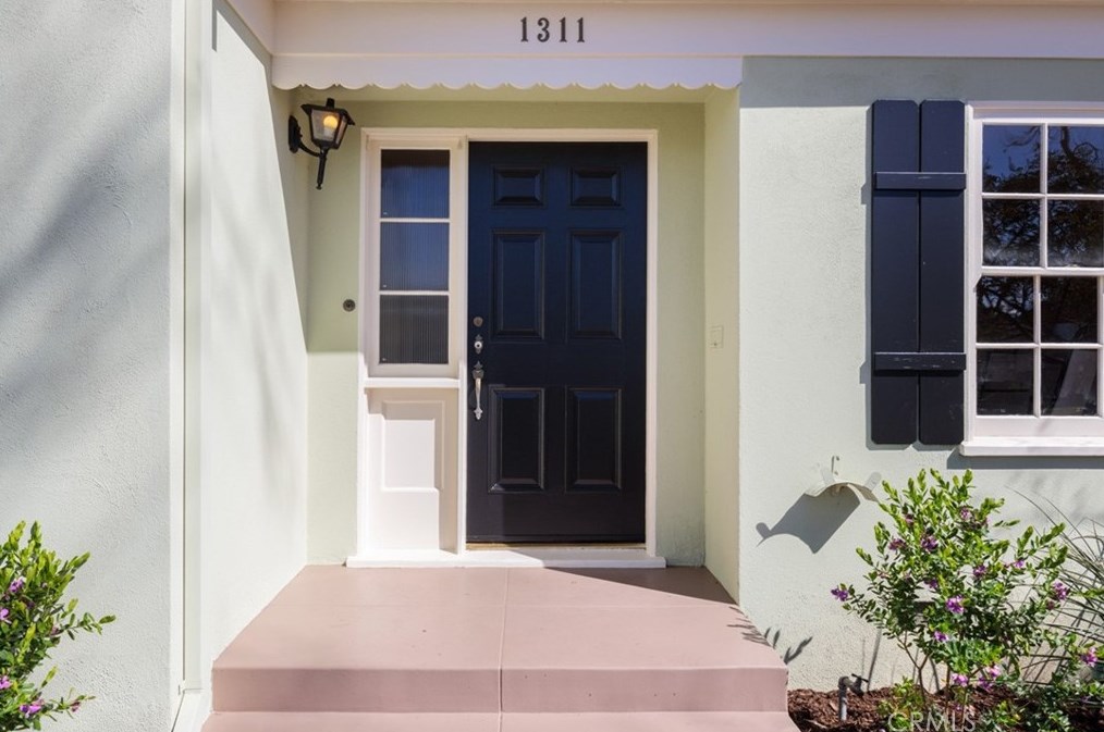 1311 N Towner St, Santa Ana, CA 92706