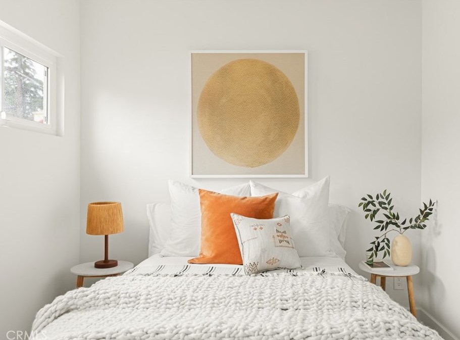 3912 Seneca Ave, Los Angeles CA  90039-1639 exterior