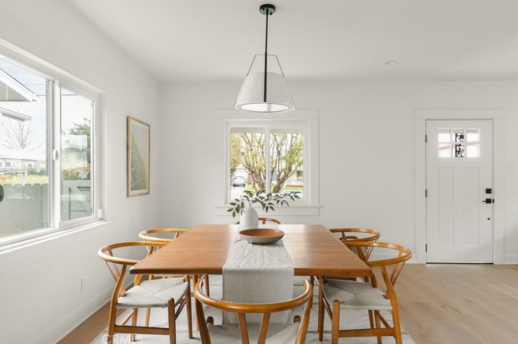 3912 Seneca Ave, Los Angeles CA  90039-1639 exterior