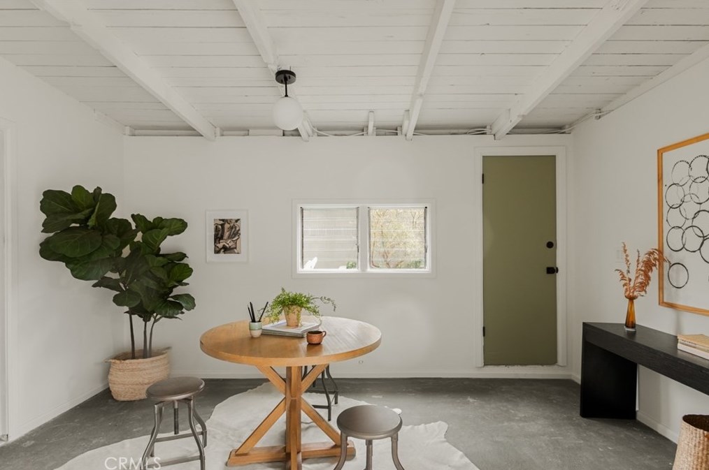 3912 Seneca Ave, Los Angeles CA  90039-1639 exterior