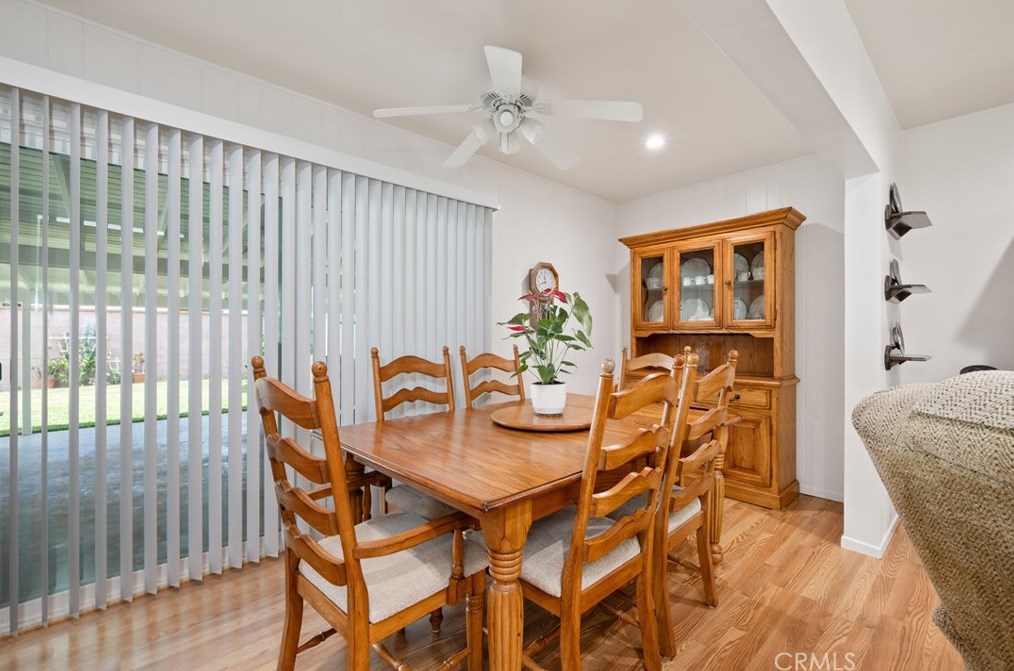 13846 Dunrobin Ave, Bellflower CA 90706-2420 exterior