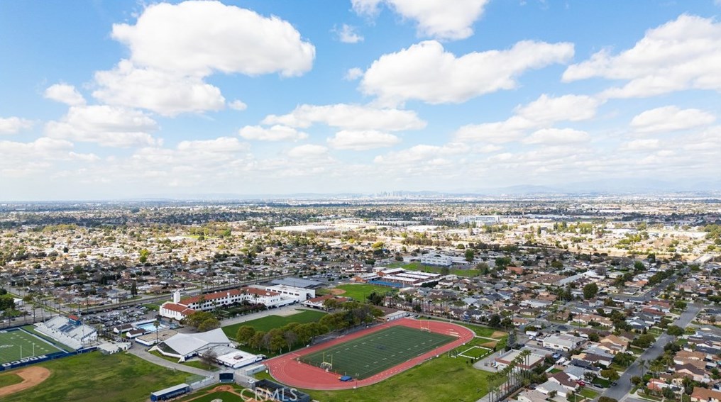 13846 Dunrobin Ave, Bellflower CA 90706-2420 exterior