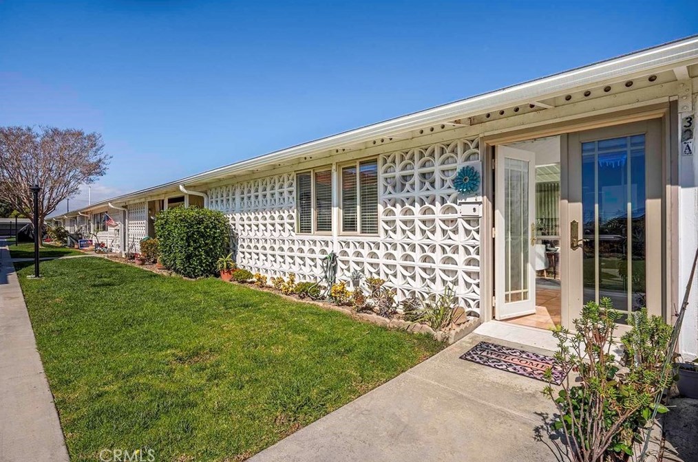 1462 Merion Way #30a, Seal Beach, CA 90740