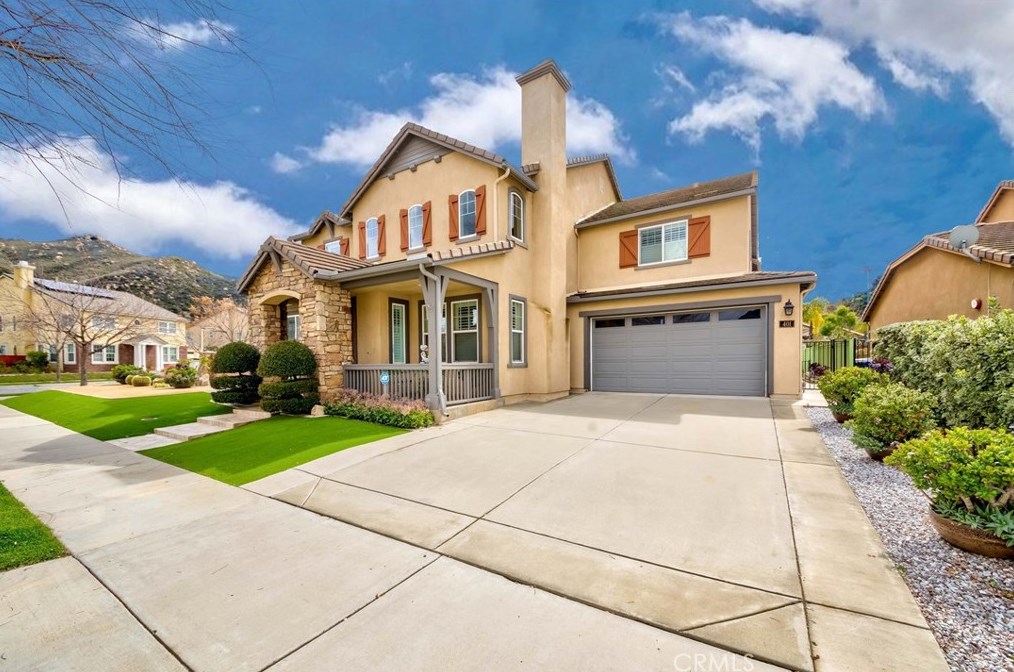 401 Eureka Dr, Escondido, CA 92027