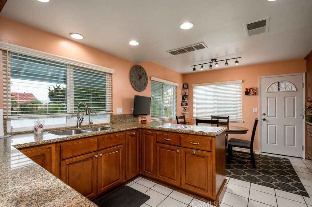 630 Country Hills Dr, La Habra CA  90631-7631 exterior