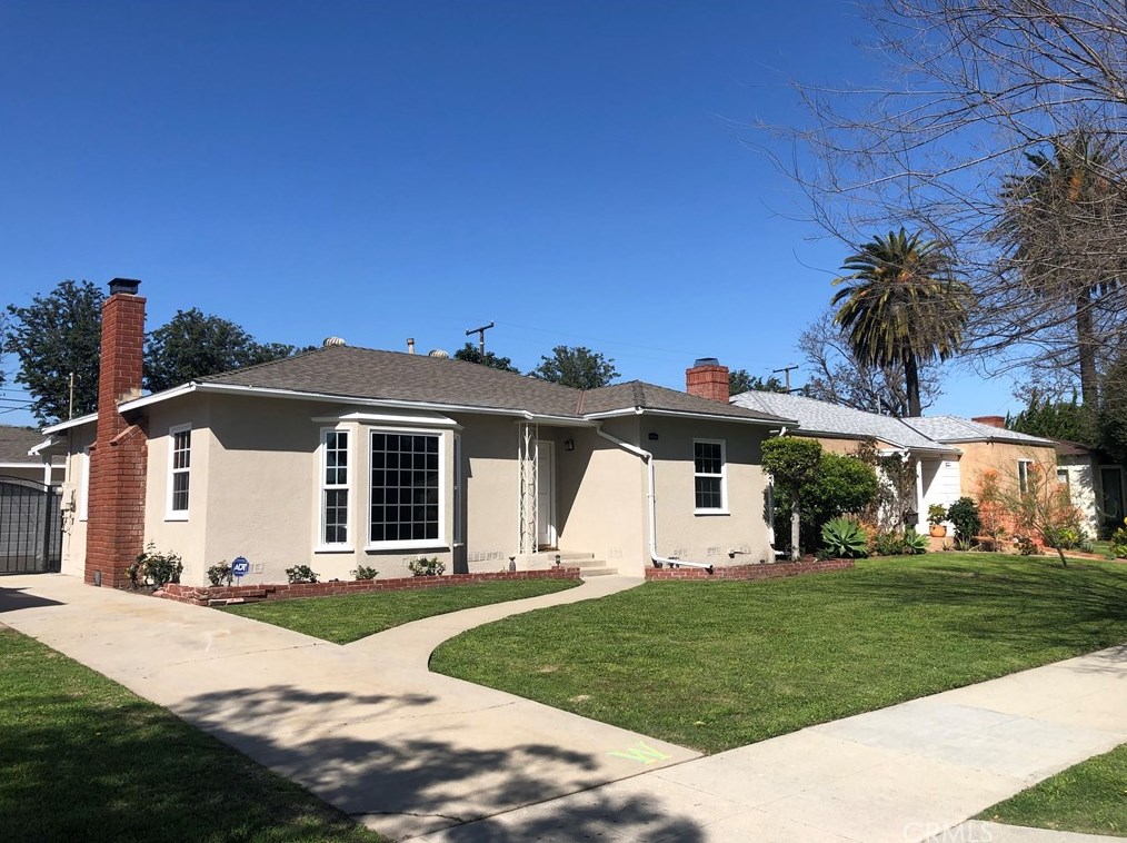 2873 Cedar Ave, Long Beach, CA 90806-1446