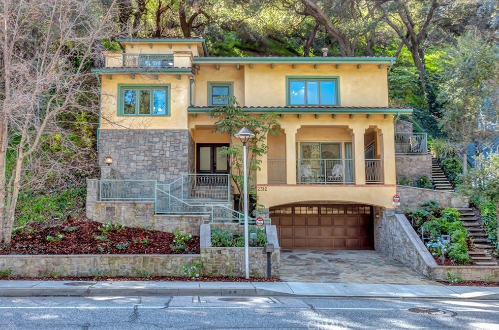 2312 Chevy Chase Dr, Glendale, CA 91206-1810