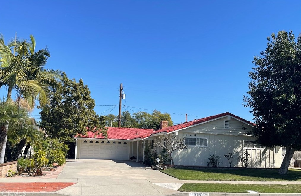 824 Chantilly St, Anaheim, CA 92806-4811