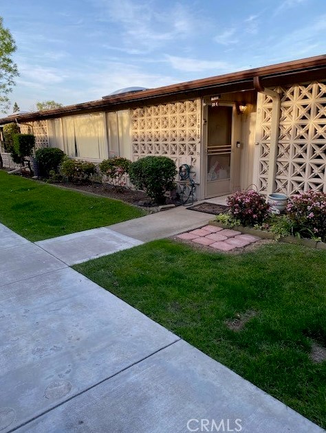 13361 El Dorado Dr, Seal Beach, CA 90740-3522