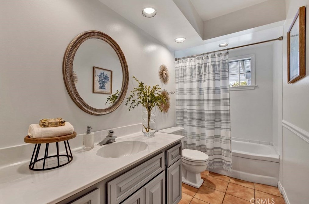 2838 Orange Grv Ave, Orange CA 92867-7346 exterior