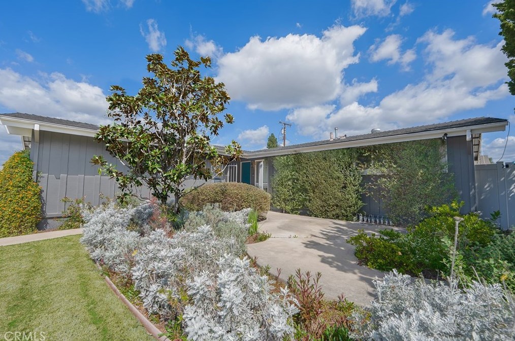 2373 N Waterberry St, Orange, CA 92865