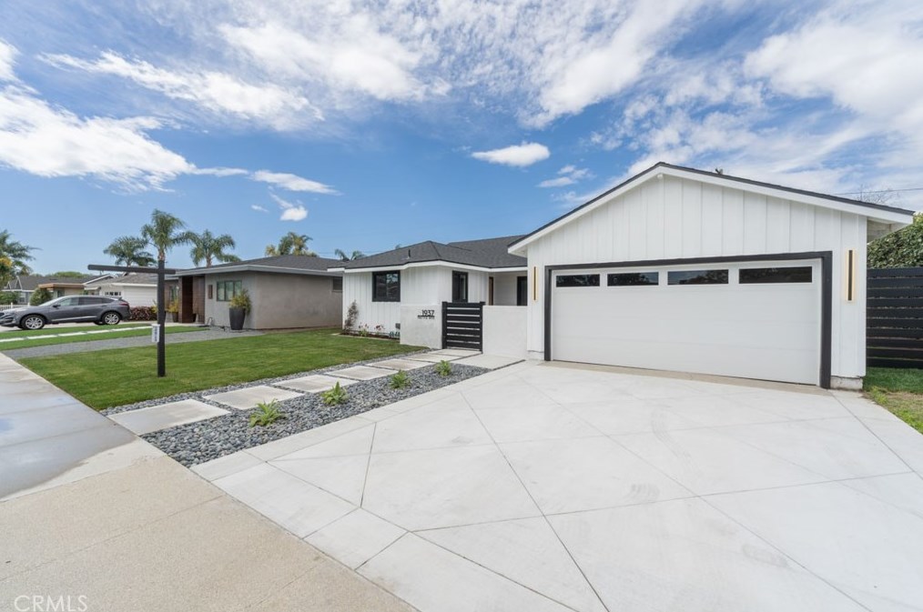 1937 Pattiz Ave, Long Beach, CA 90815-3621