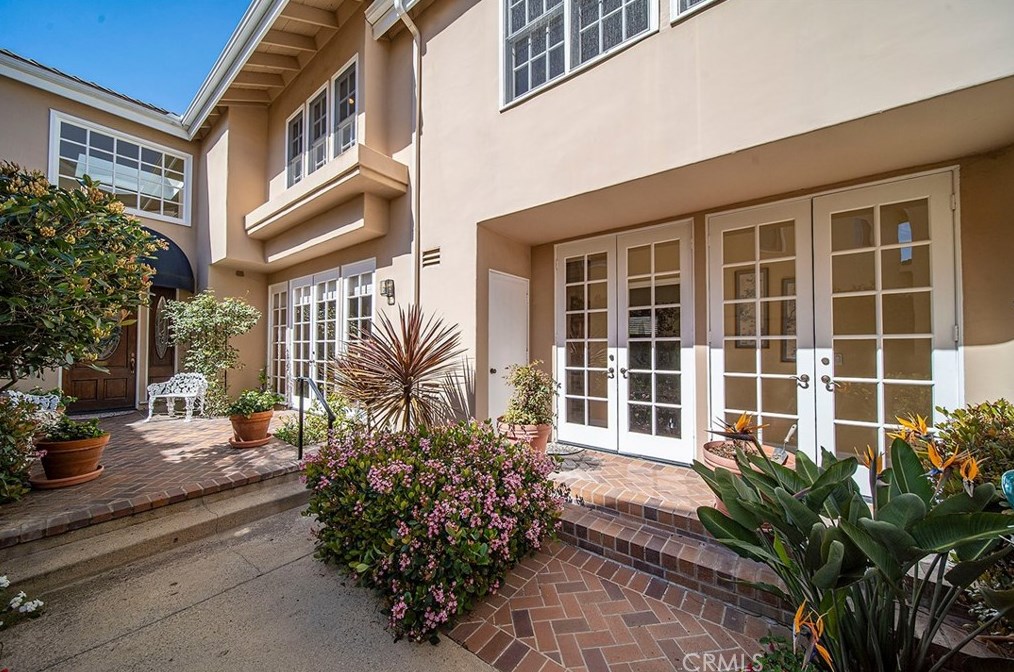 6204 Tobruk Ct, Long Beach, CA 90803-4859