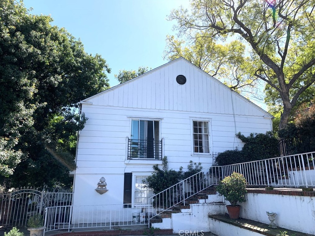 2555 5th St, Los Angeles CA  90057-1900 exterior