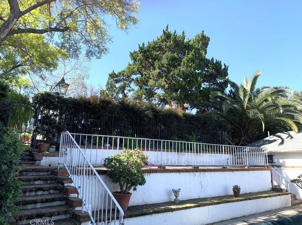 2555 5th St, Los Angeles CA  90057-1900 exterior