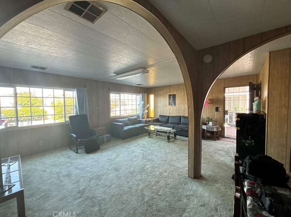 9800 Bolsa, Westminster, CA 92683