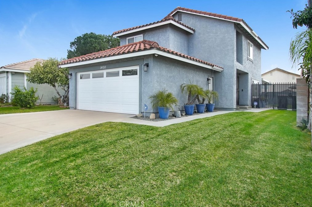 1400 Coral Tree Rd, Colton, CA 92324