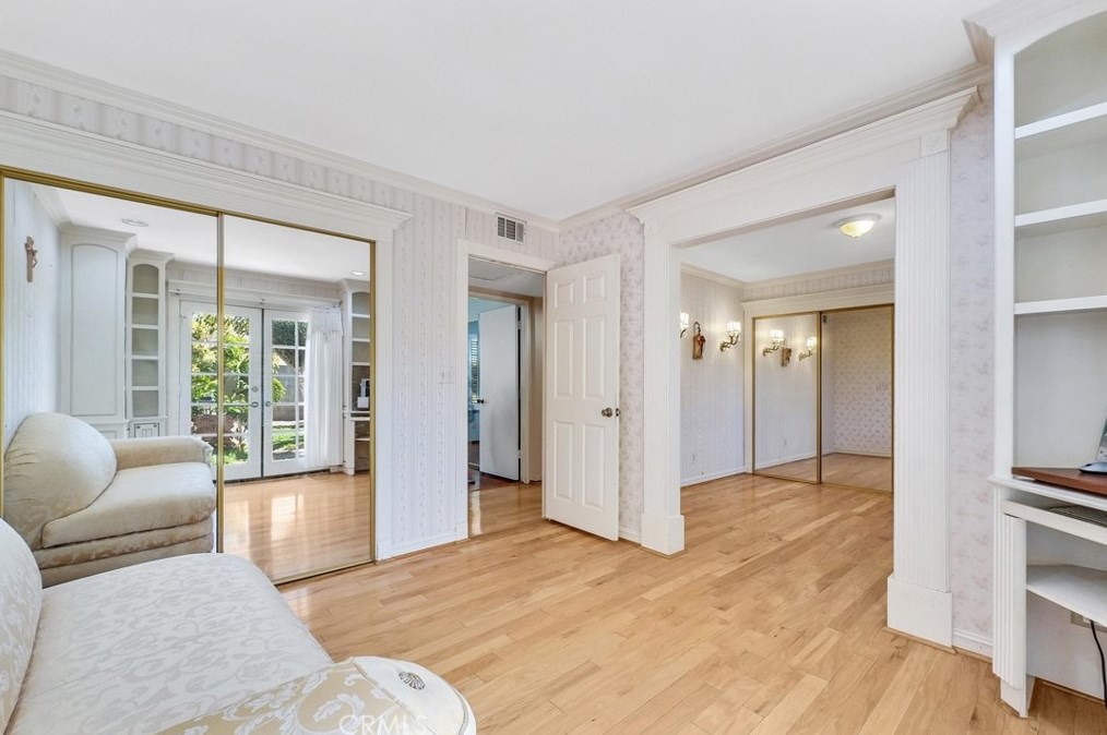 1027 Marjan St, Anaheim CA  92806-5034 exterior