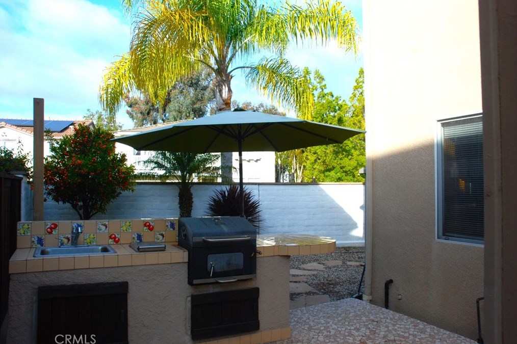 8 Radiance Ln, Trabuco Canyon, CA 92688-8713