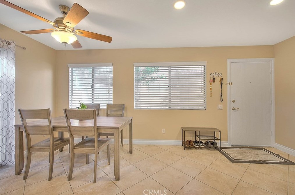 1020 Margarita Dr, Corona, CA 92879-5703
