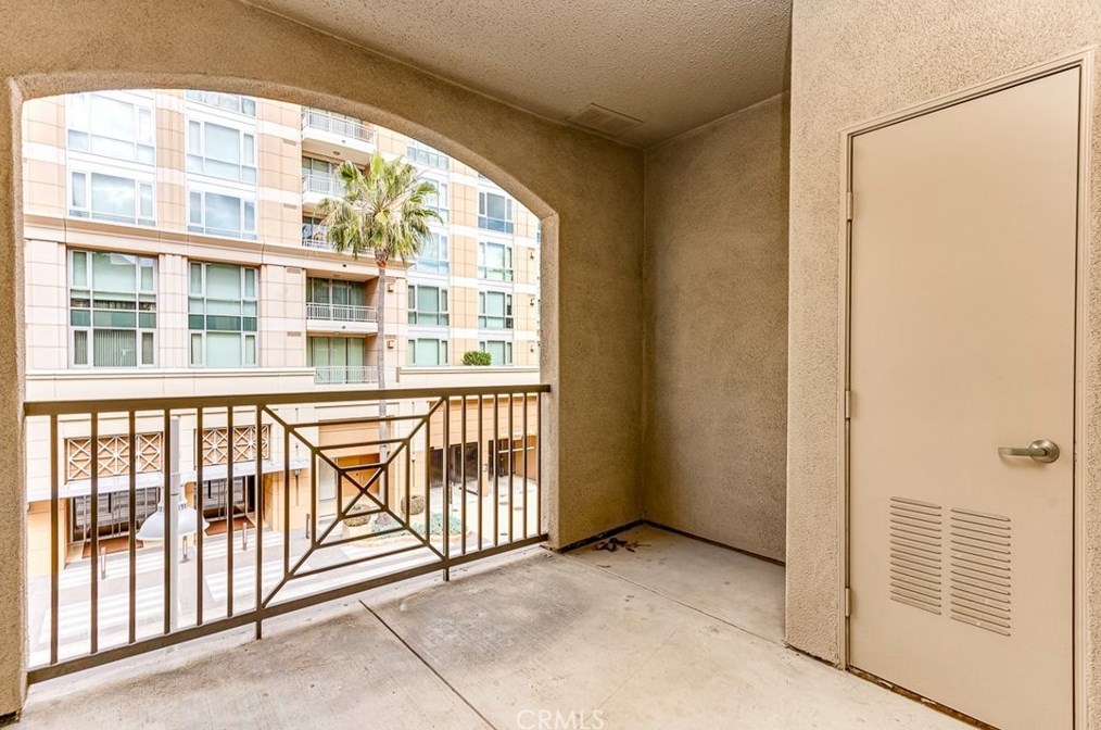 2330 Scholarship, Irvine CA  92612-5683 exterior
