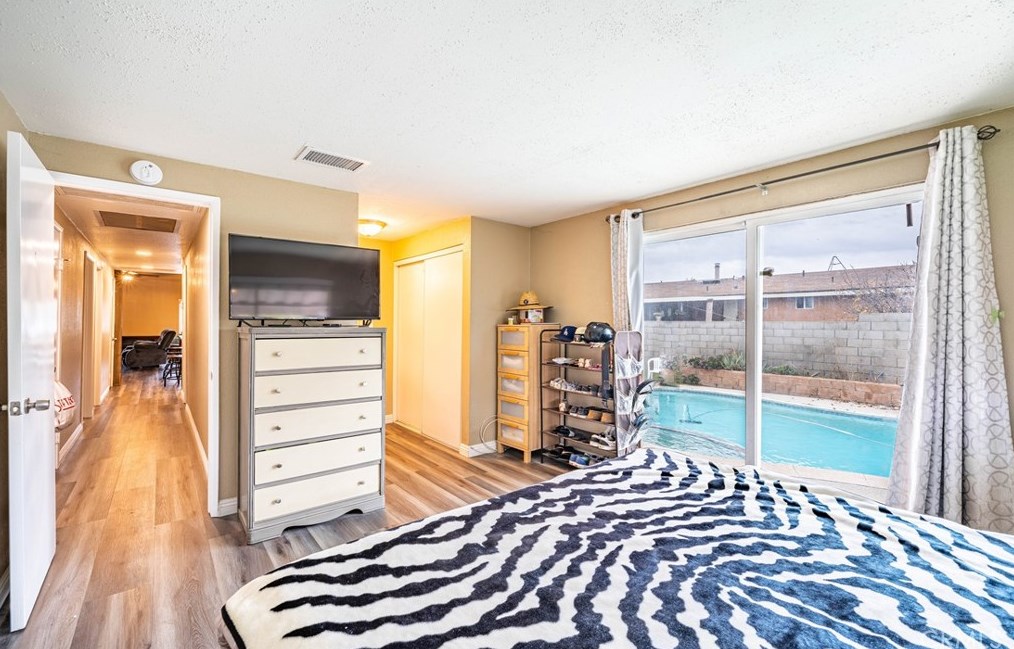 3440 Torrey St, Riverside CA  92503-5161 exterior