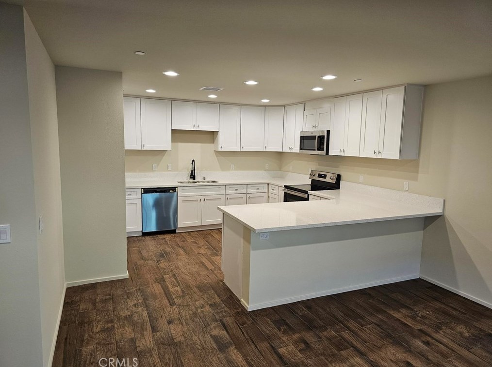 13710 Cuyamaca Dr, Desert Hot Springs, CA 92240-5659