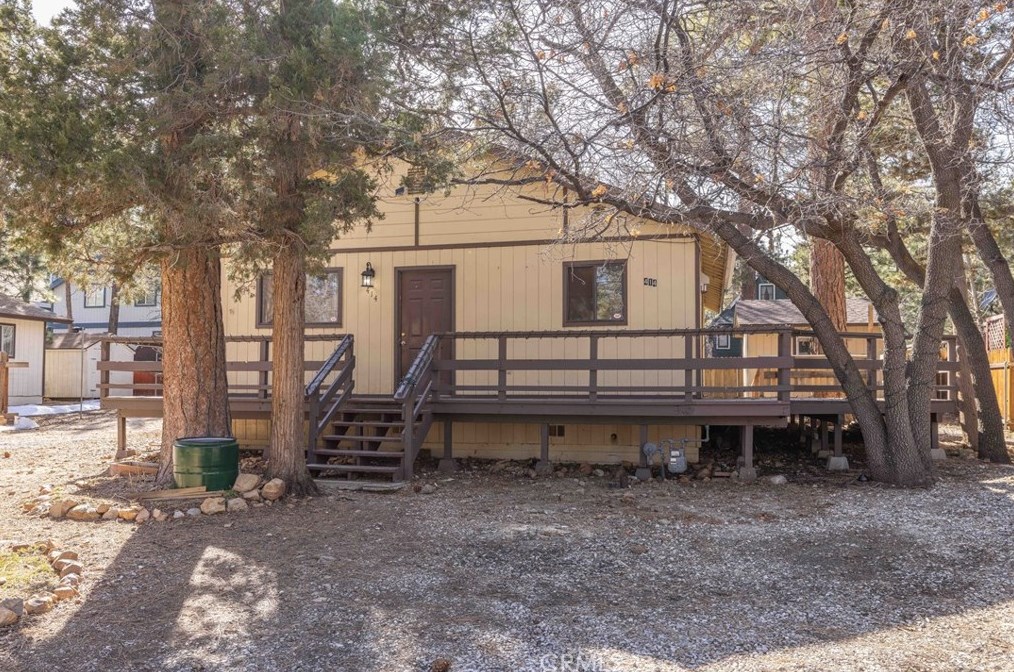414 Cedar Ln, Big Bear City, CA 92386