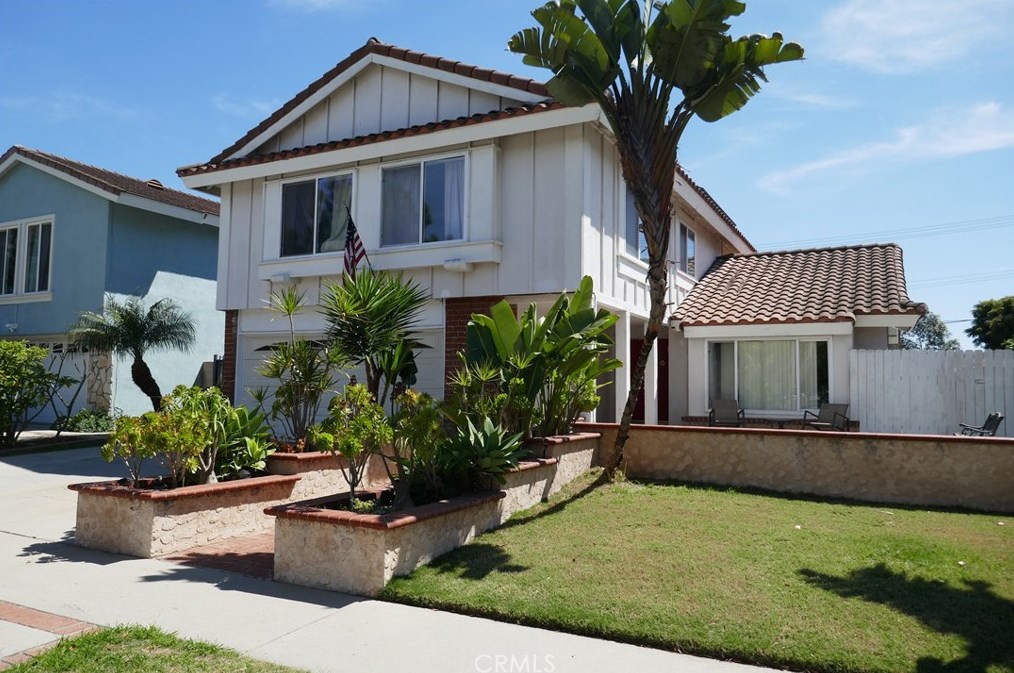 2701 S Center St, Santa Ana, CA 92704