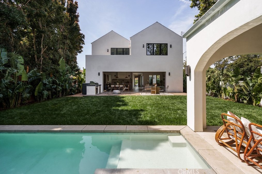 3706 Barry Ave, Los Angeles CA  90066-3204 exterior
