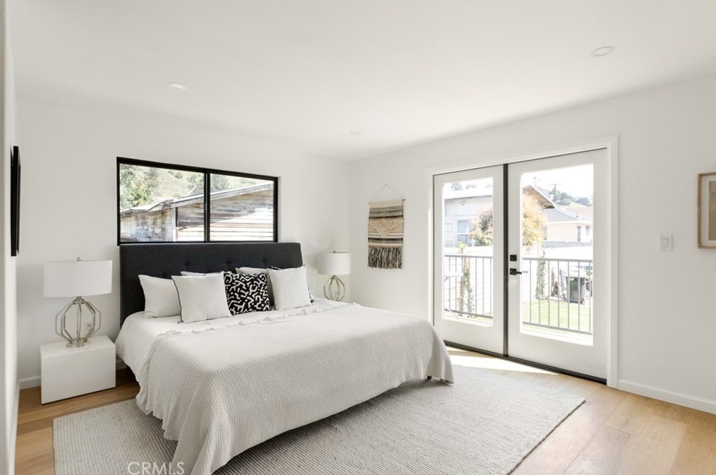 3346 Loosmore St, Los Angeles CA  90065-1711 exterior