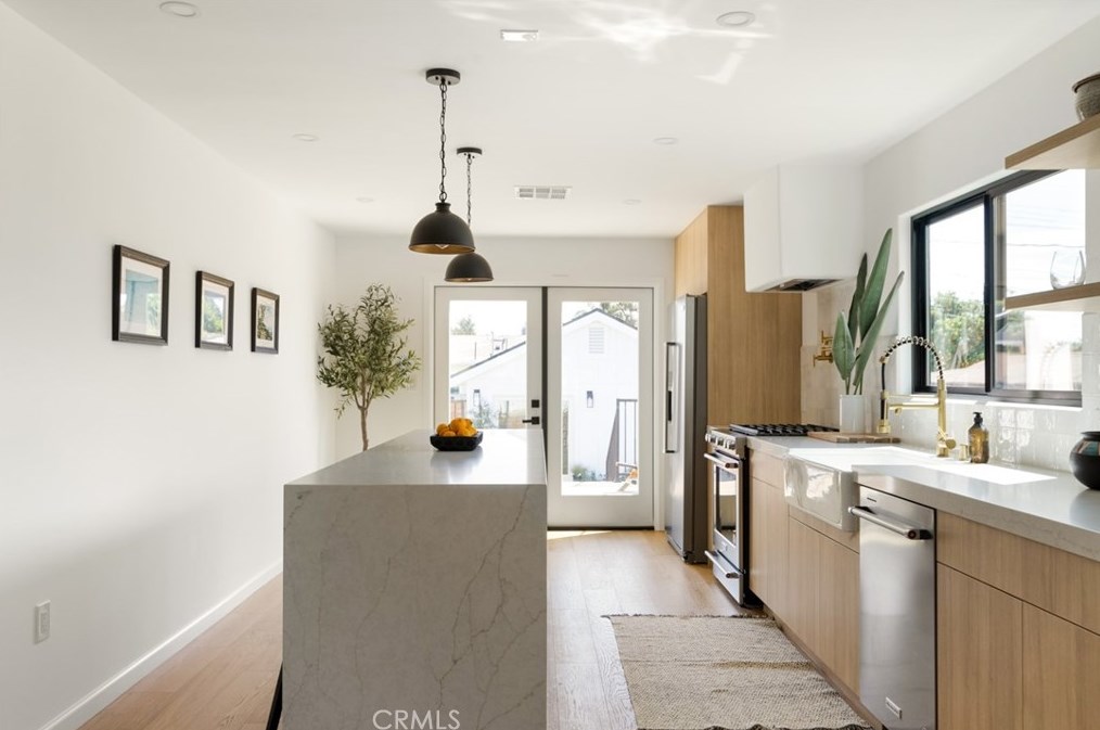 3346 Loosmore St, Los Angeles CA  90065-1711 exterior