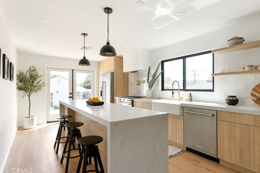 3346 Loosmore St, Los Angeles CA  90065-1711 exterior