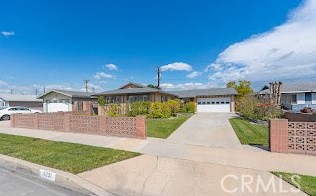 6251 San Lorenzo Dr, Buena Park, CA 90620-2827