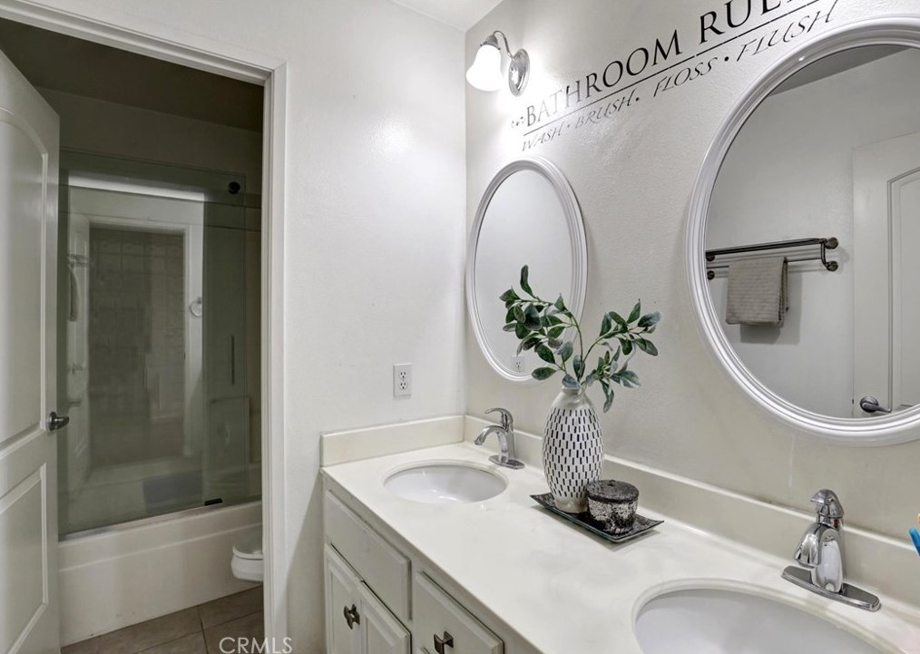 14 Arizona, Irvine CA  92606-1762 exterior