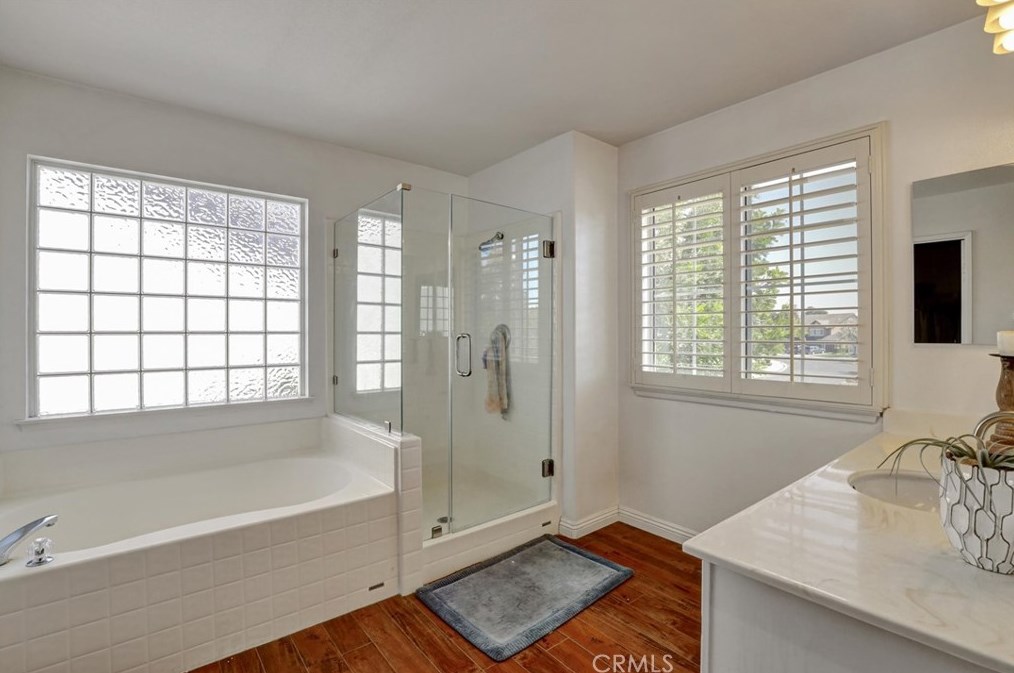 14 Arizona, Irvine CA  92606-1762 exterior