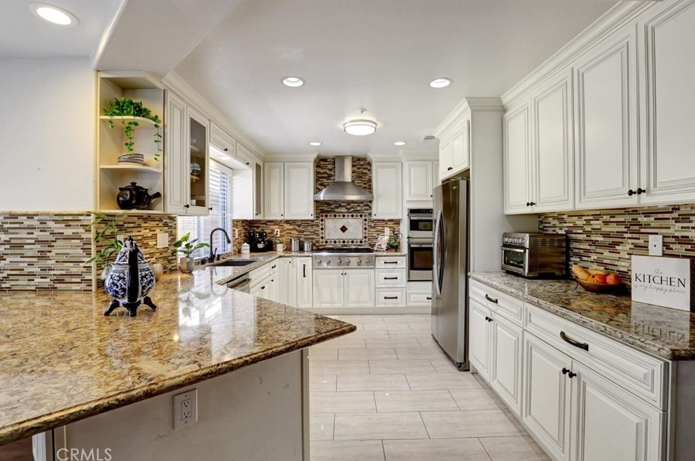 14 Arizona, Irvine CA  92606-1762 exterior