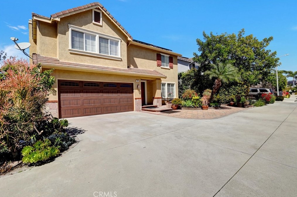 14 Arizona, Irvine CA  92606-1762 exterior