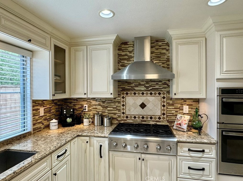 14 Arizona, Irvine CA  92606-1762 exterior