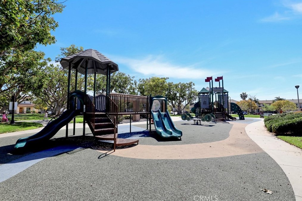 14 Arizona, Irvine CA  92606-1762 exterior