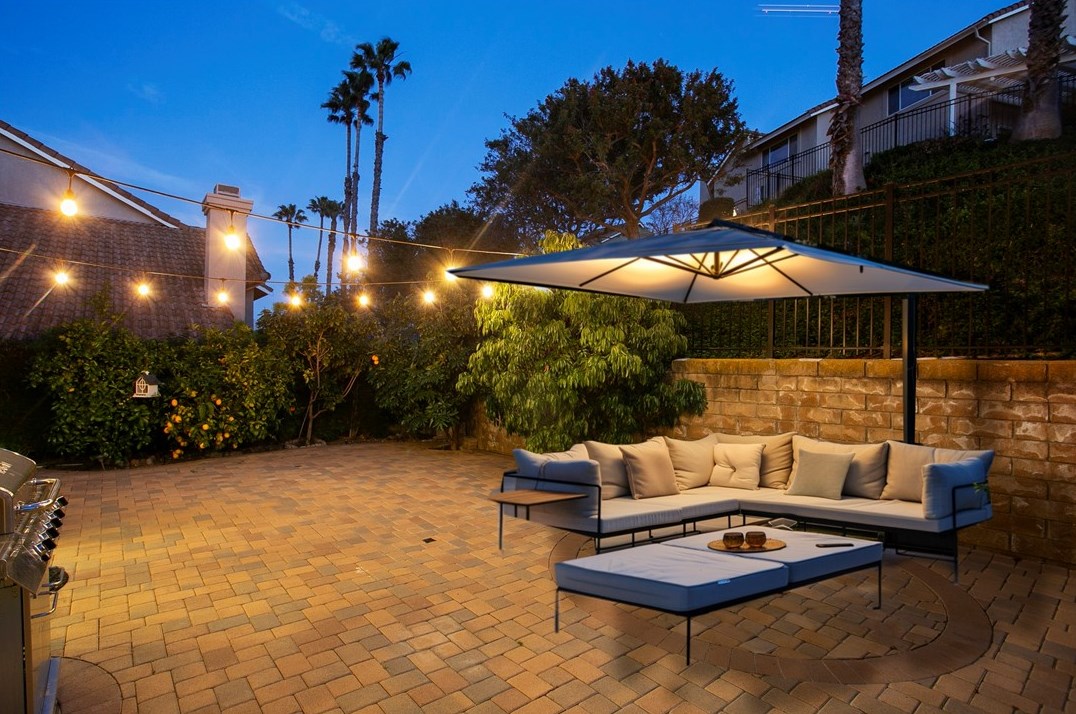 720 Palomino Ln, Anaheim CA  92807-4877 exterior