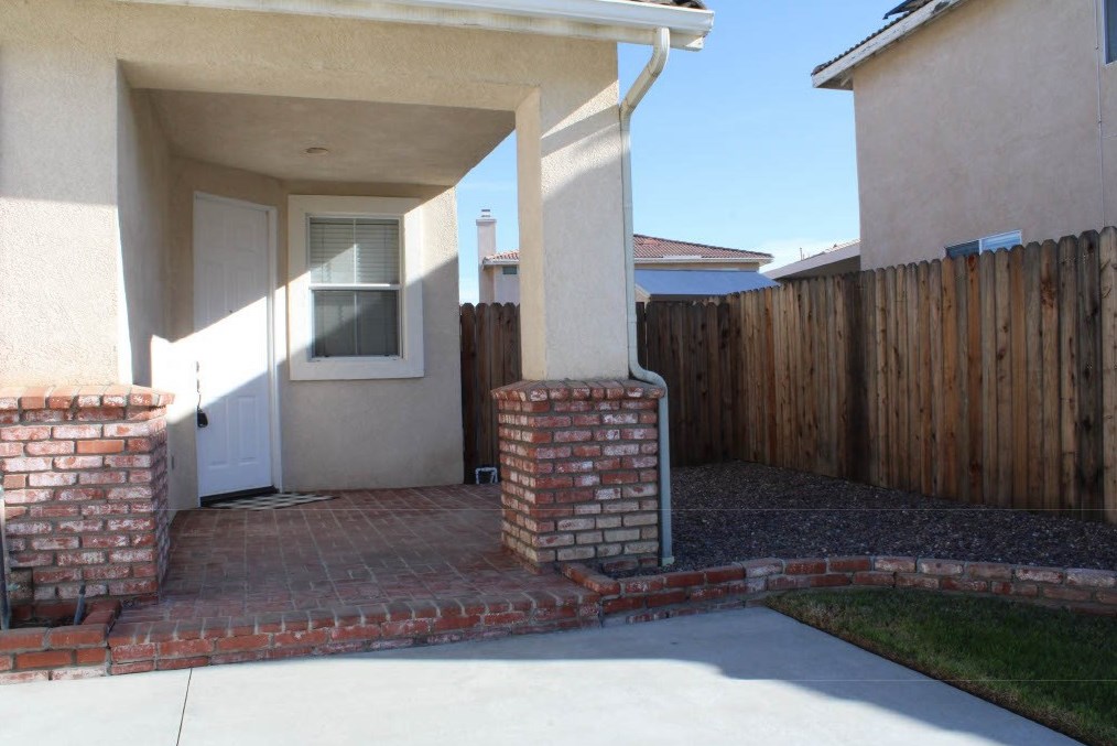 3270 Shipley Pl, Hemet, CA 92545-9058