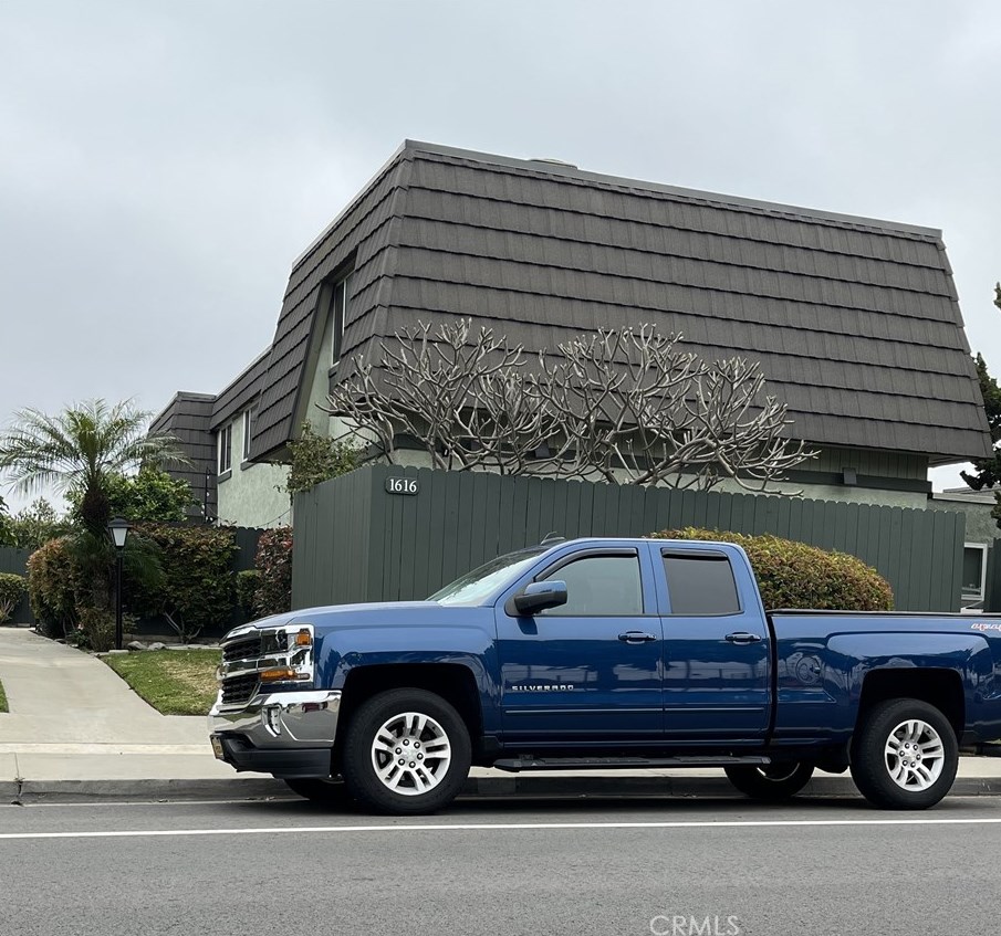 1616 Iowa St #d, Costa Mesa, CA 92626